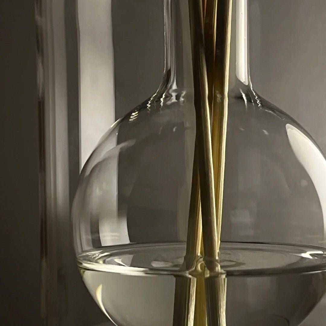 Minimalist Glass Essential Oil Diffuser Bottle - Glow & Drift
